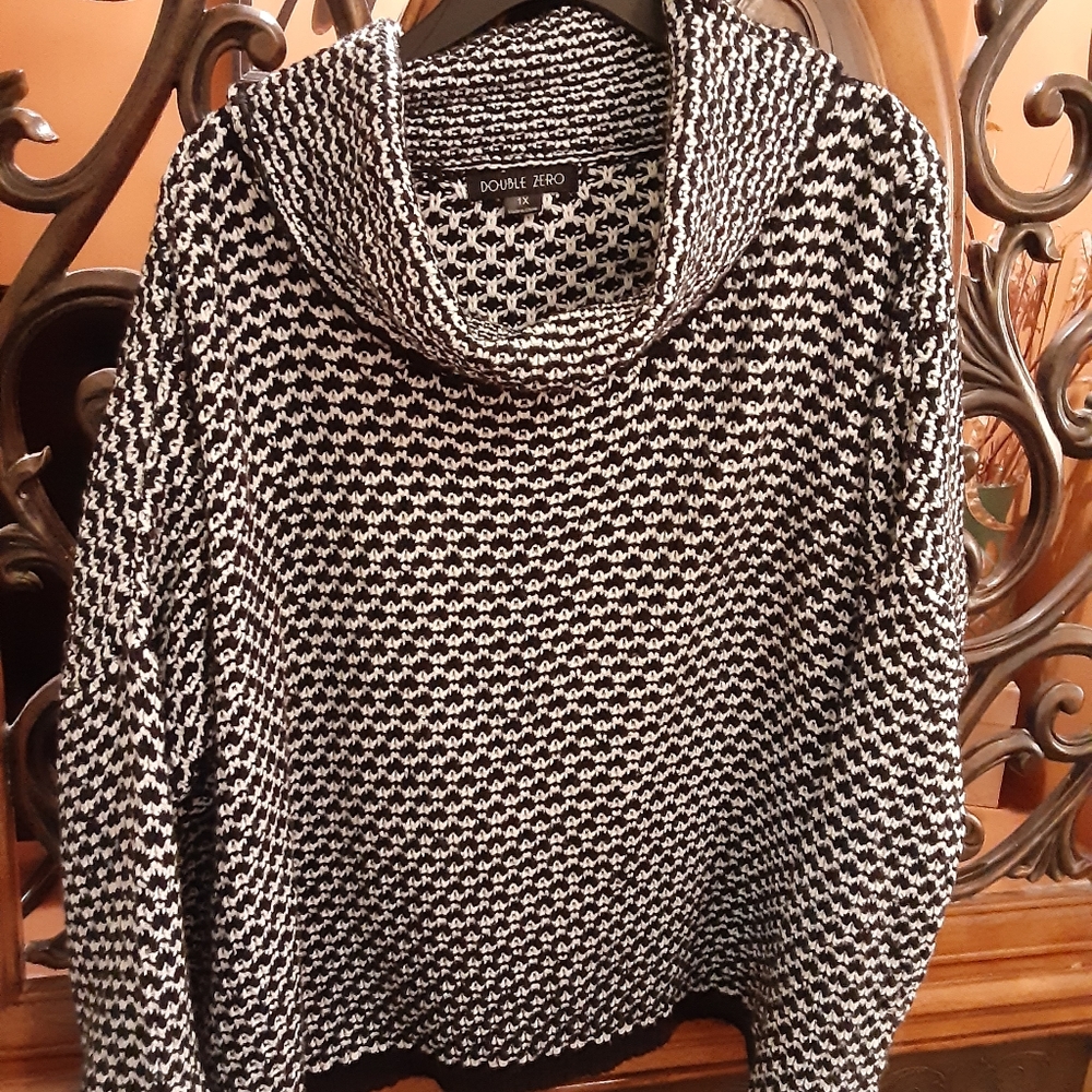 Loose turtle neck sweater